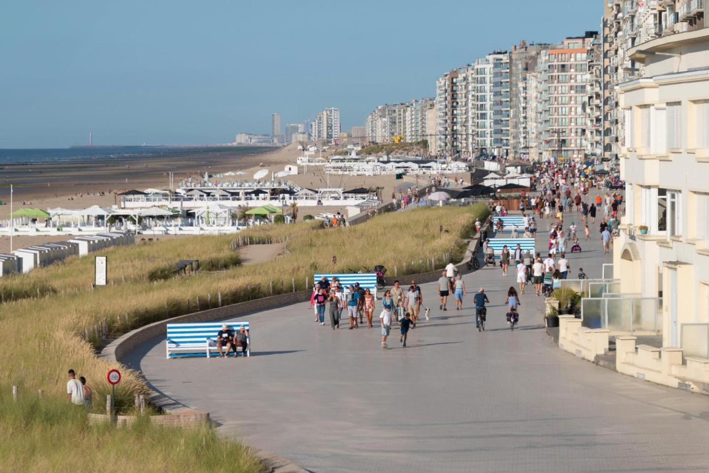 Hotel Westendia And Free Parking Top Breakfast Westende Exterior foto